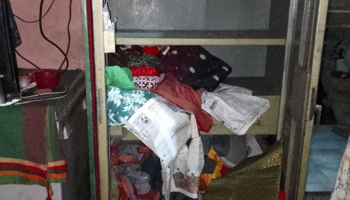 শৈলকুপায় দুর্ধর্ষ চুরি: ১০ লক্ষ টাকা ও স্বর্ণালংকার লুট, পুলিশের ভূমিকা প্রশ্নবিদ্ধ